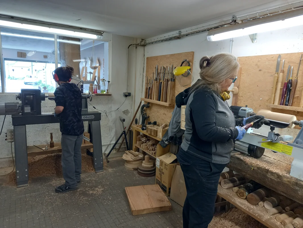 Réalisation initiation, l'Atelier du Mail, tourneur sur bois à Saumur